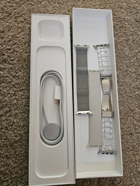 Apple Watch Series 8 GPS + Cellular Stainless Steel. NEW REPLACEMENT Carousel 3