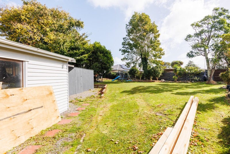Section in a Family-Friendly Location62864798167555114