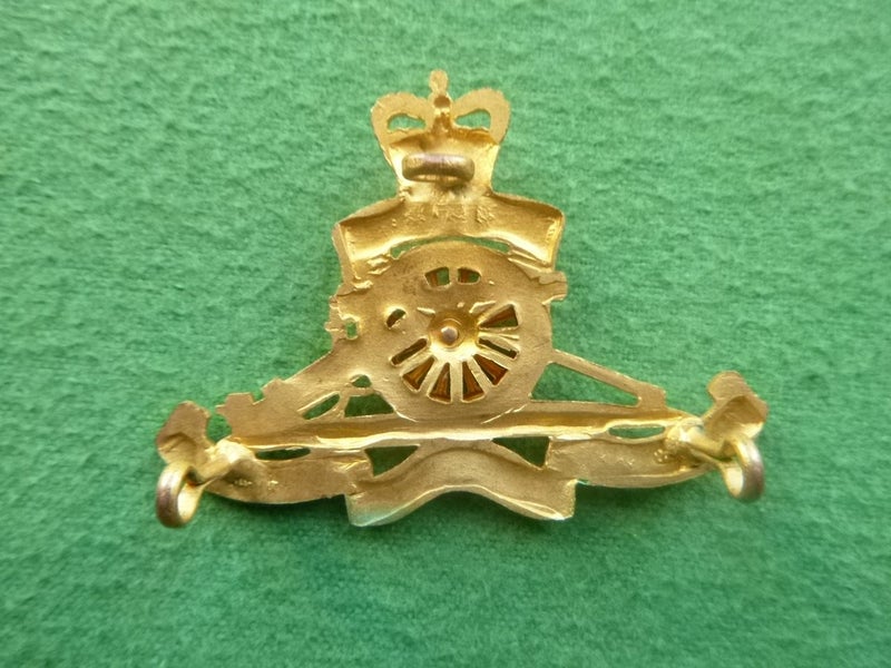 Gilt Royal NZ Artillery Hat Badge Carousel 2