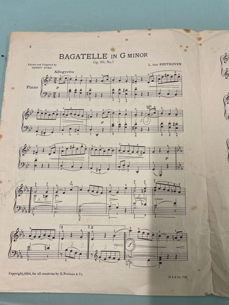 Beethoven - Bagatelle in G Minor (Second Hand) Carousel 2