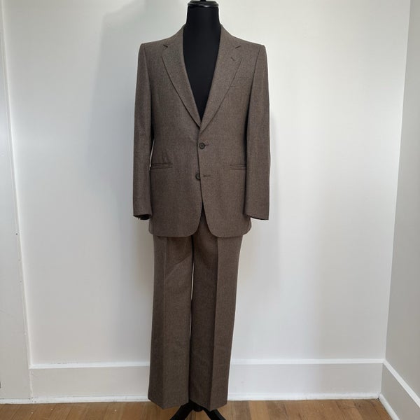 Vintage 1970s Trumpeter Hart Schaffer & Marx Pure Wool Suit New Zealand Made Carousel 1