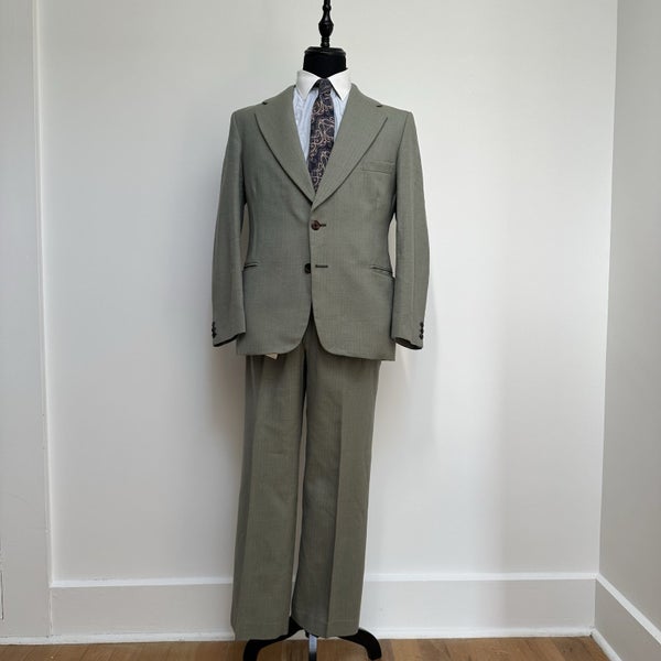 Vintage 1970s Cambridge By Harry Amies Pure Wool Suit New Zealand Made Carousel 1