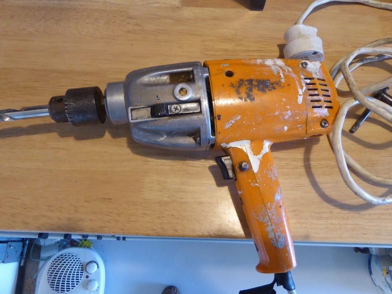 Hitachi electric drill Carousel 2