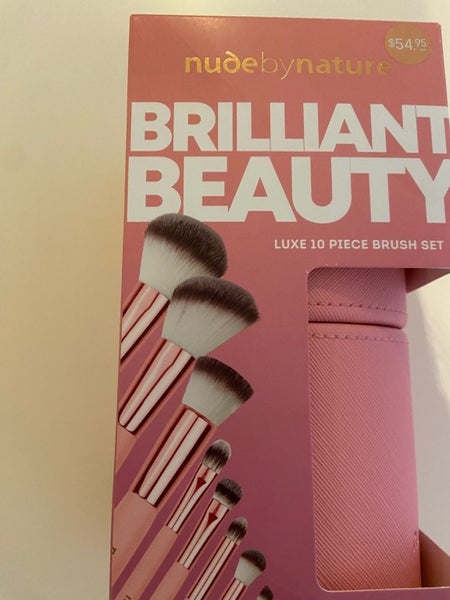 Gorgeous Nude by Nature Beauty Brush set Carousel 1