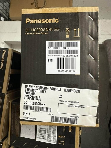 Panasonic SC-HC200GN-K 20W Compact All-In-One Micro Stereo System Carousel 5