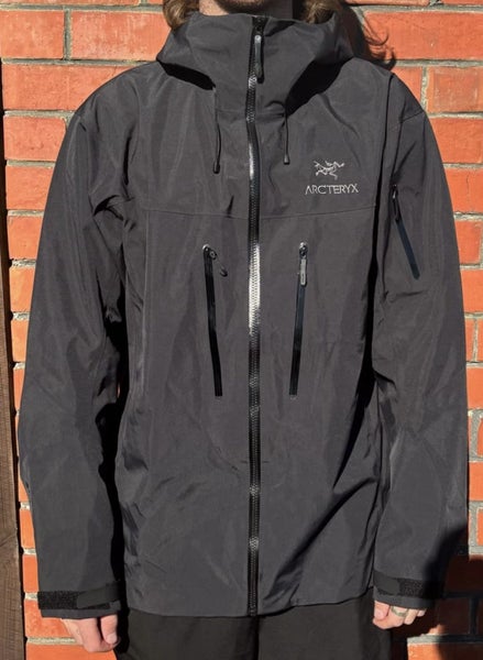 Arc'teryx Alpha SV Carousel 1