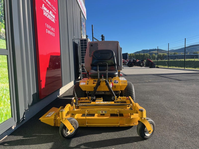 2015 Walker C19I Walker Mower Carousel 4