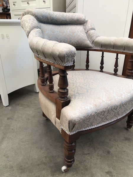 Edwardian Tub Chair Carousel 2