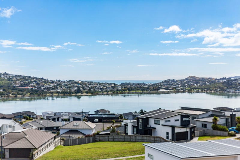 Flat with Water Views - Offers over $549,00062867861581185113