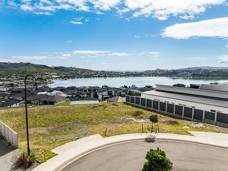 Flat with Water Views - Offers over $549,00062867861581185114
