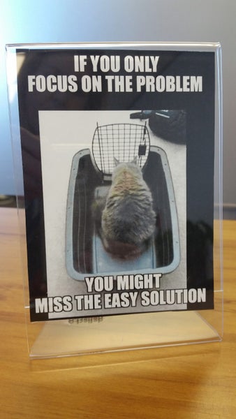 Deflecto slanted sign Holder A6 - 12 units Carousel 3