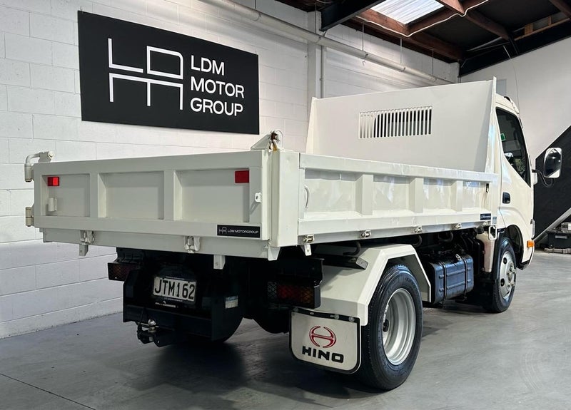 2016 Hino 300 2.7T PAYLOAD - CAR LICENSE - NZ NEW62865831877634114