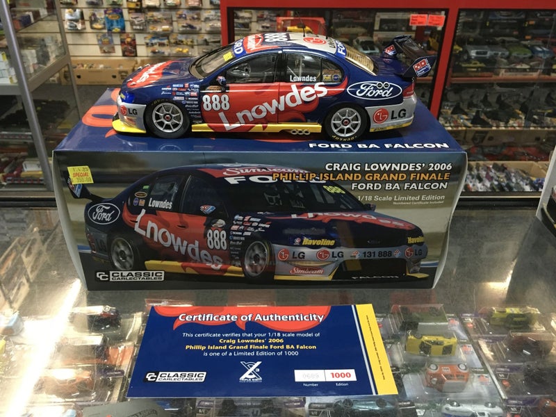1/18 CLASSIC CARLECTABLES - FORD BA FALCON 2006 PHILLIP ISLAND GRAND FINALE #888 Carousel 1