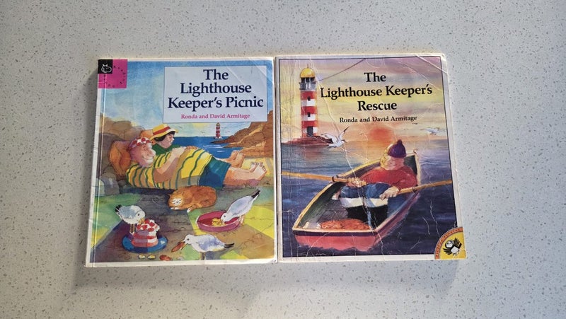 2x THE LIGHTHOUSE KEEPER BOOKS - BYDavid and Ronda Armitage Carousel 1