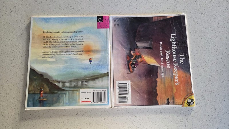 2x THE LIGHTHOUSE KEEPER BOOKS - BYDavid and Ronda Armitage Carousel 2