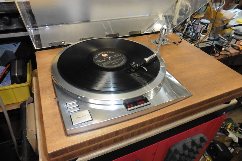 Technics SP15 and SME 3012 inch in user friendly plinth Carousel 1