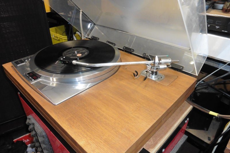 Technics SP15 and SME 3012 inch in user friendly plinth Carousel 2