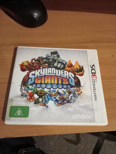 SKYLANDERS GIANTS Carousel 1