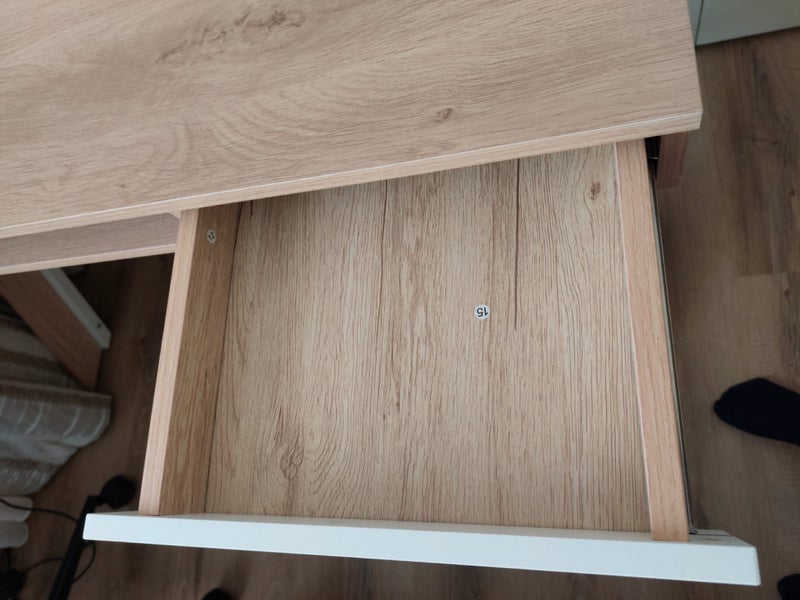 Brand NEW Desk Carousel 2