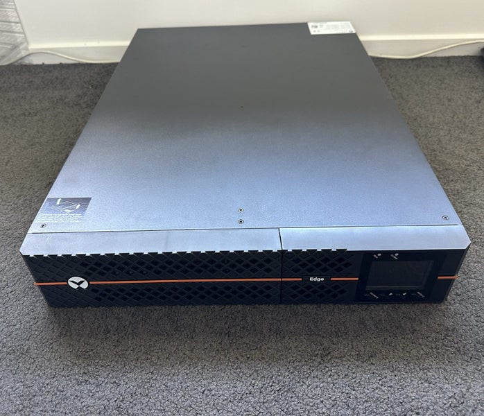 Vertiv Edge 3000IRT2UXL UPS Carousel 1