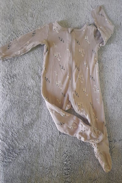 YOUNG ORIGINAL BABY ONESIE SIZE 6-9 MONTHS Carousel 1