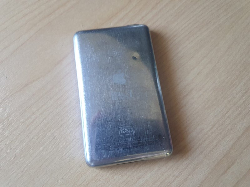 iPod Classic 6th Gen 120gb Carousel 4