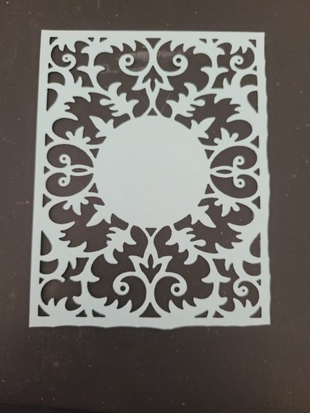 Embossed circle card Carousel 1