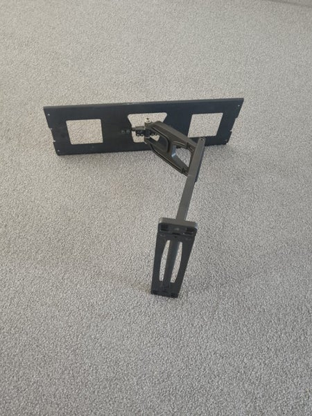 Small TV Wall Bracket Carousel 1