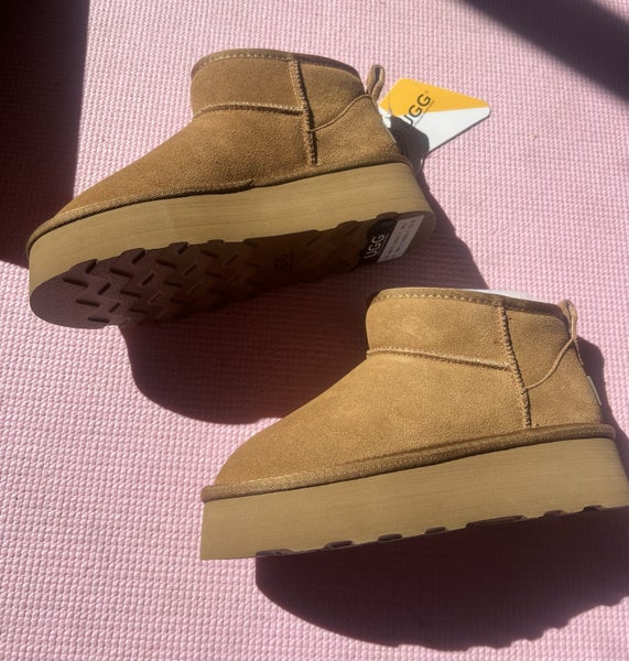 UGG Boots - Thick Bottom Ronnie Carousel 1