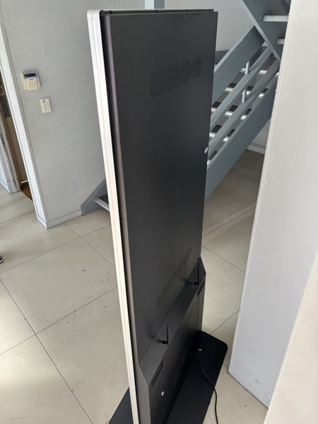 Touch Screen Free Standing Kiosk Display Carousel 4