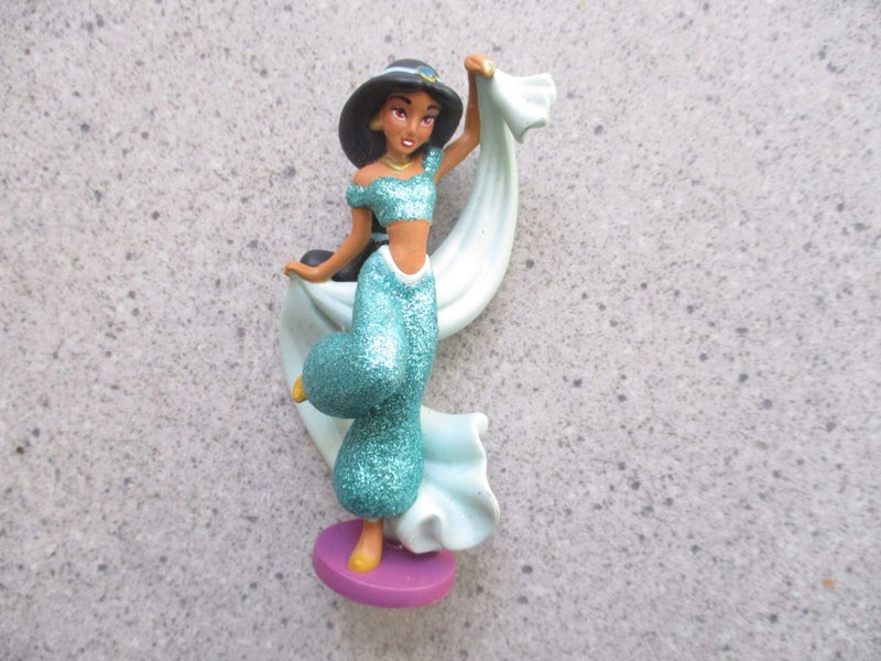 DISNEY STORE SET OF PRINCESSES - CINDERELLA, SNOW WHITE, AURORA, MERIDA etc Carousel 10