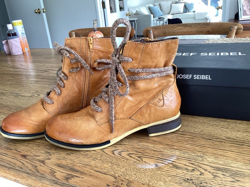 Josef Siebel boot leather NEW Carousel 1