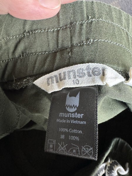 Munster Kids size 10 years super cute pants Carousel 2