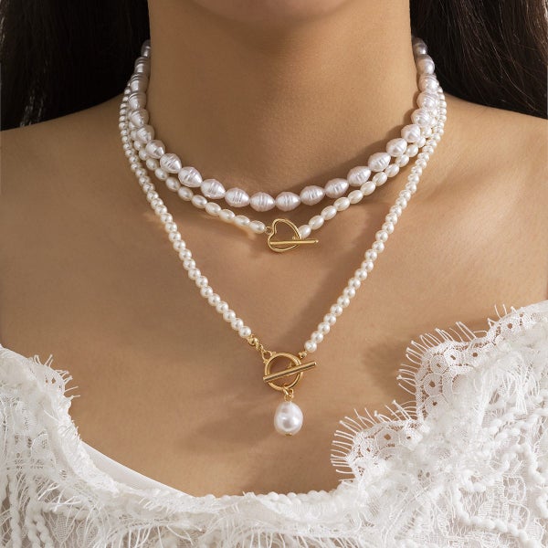 Pearl & Gold Necklace with Heart & Teardrop – Elegant & Romantic Carousel 1