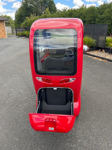 FULLY PROTECTED ‘mobility scooter’ - Major DISCOUNT ! Carousel 7