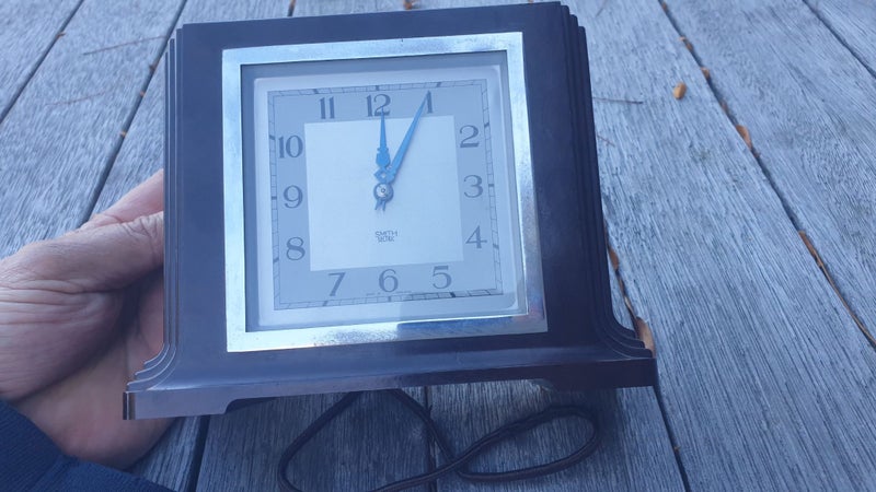 Deco Smiths sectric clock Carousel 2