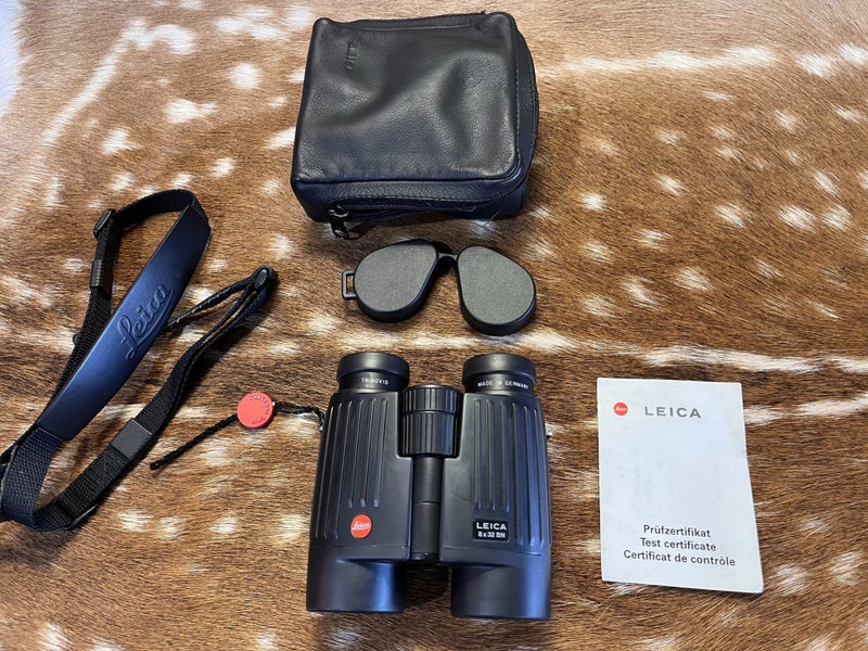 Leica 8x32 Carousel 1