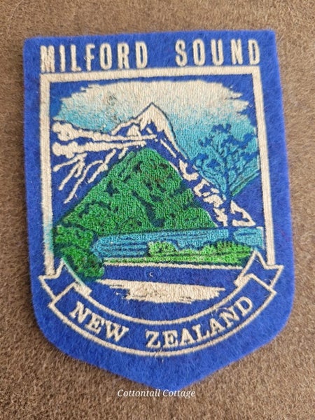 Vintage Felt Patch Badge Milford Sound NZ Carousel 1