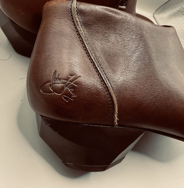 John Fluevog Bohus, Side-Zip Ankle Bootie, size 7- 7.5 (38) Carousel 6