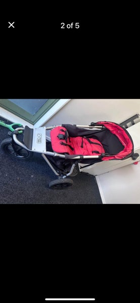 Mountain Buggy Urban Jungle with the buggy board Carousel 2
