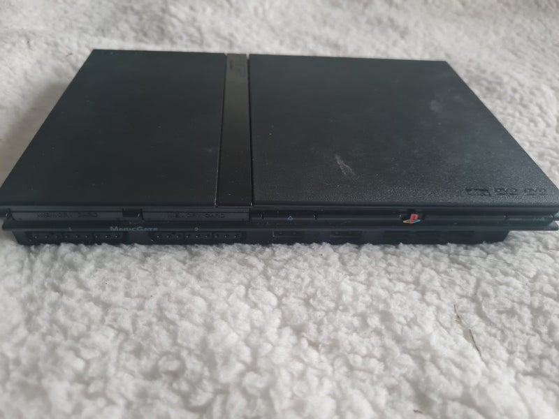 Playstation 2 Console With Controller & Game Carousel 3