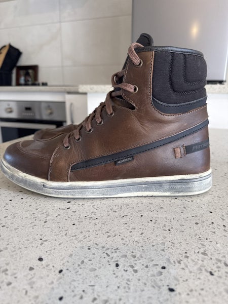 MOTODRY ( KICKS-BROWN ) MOTORBIKE BOOTS Carousel 2