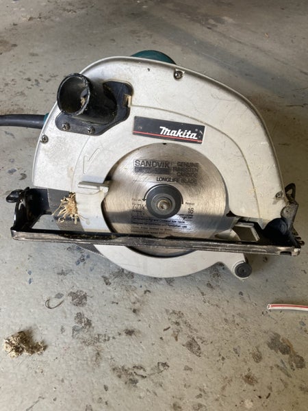 Makita circular saw Carousel 2