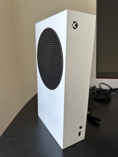 Xbox Series S Carousel 1