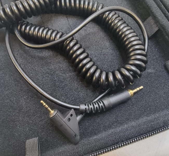 Sennheiser - Professional Monitoring HD 380 Pro Headphones Like New INC Case Carousel 13