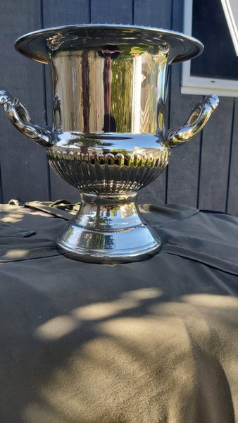 sliver plated champagne bucket Carousel 2