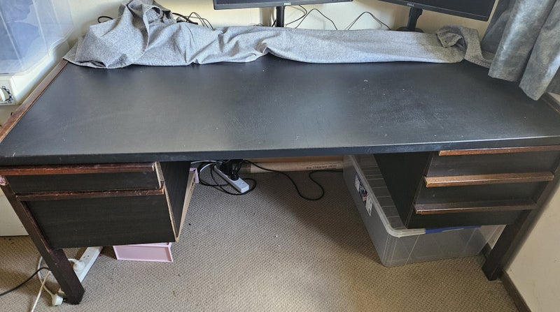 Desk Carousel 1