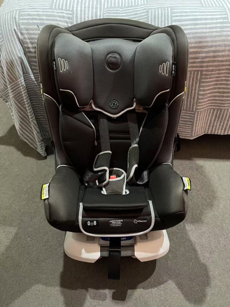 95% new Infa Secure Cadence Signature Convertible Car Seat (0-8) Carousel 1