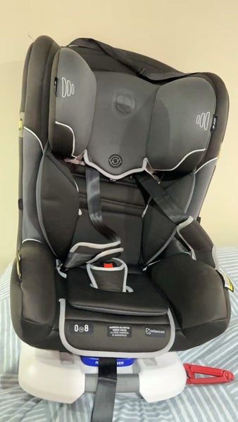 95% new Infa Secure Cadence Signature Convertible Car Seat (0-8) Carousel 2