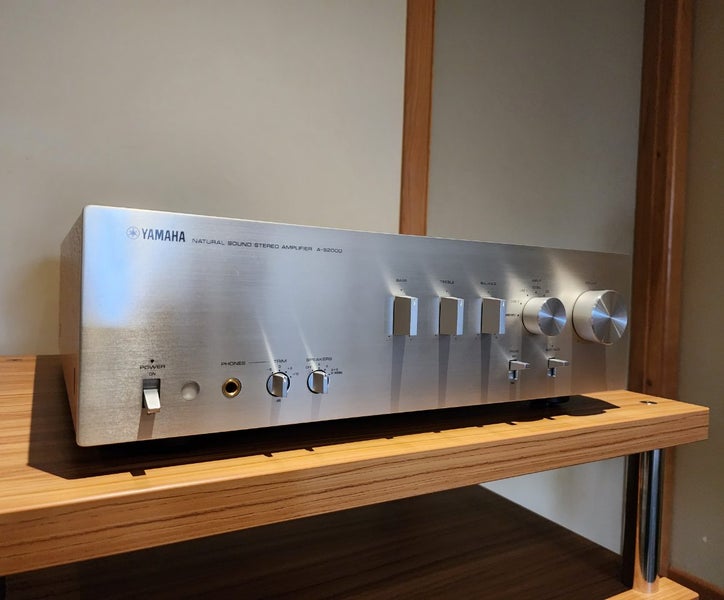 Yamaha A-S2000 Integrated Amplifier Carousel 1